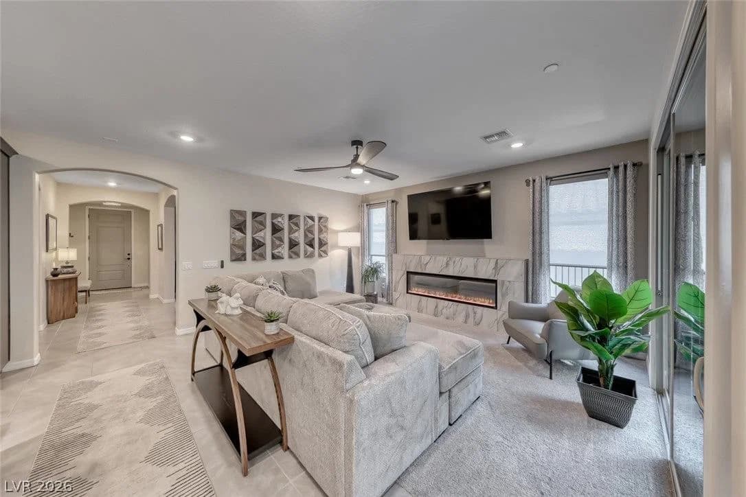 259 Sun Glaze Avenue photo 2