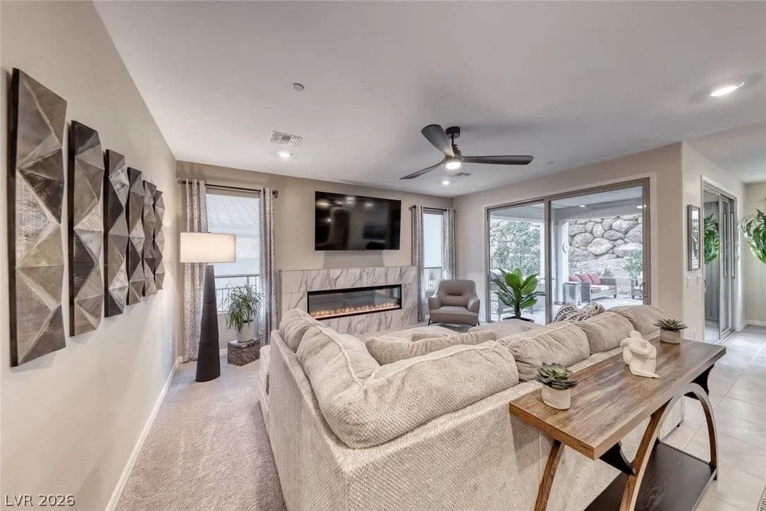 259 Sun Glaze Avenue photo 3