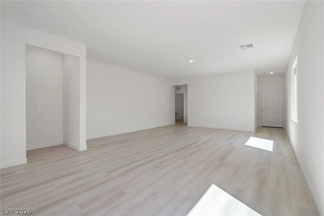 6745 Magnolia River Avenue photo 2