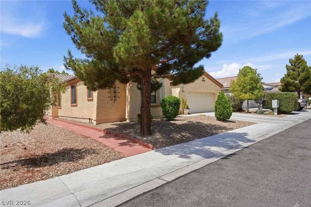 6517 Diamond Point Court photo 2