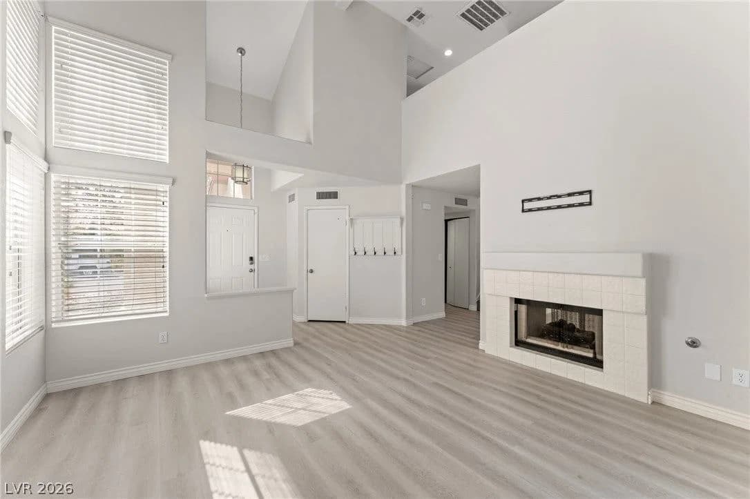 310 Windmere Street photo 4