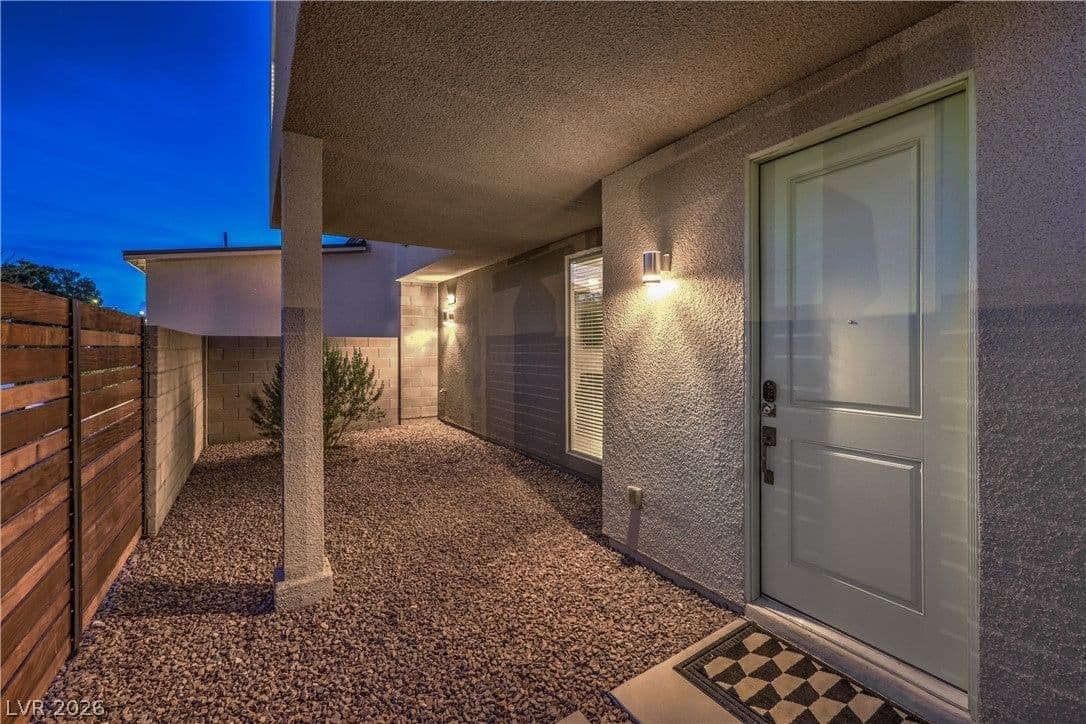 1335 8th Street photo 4