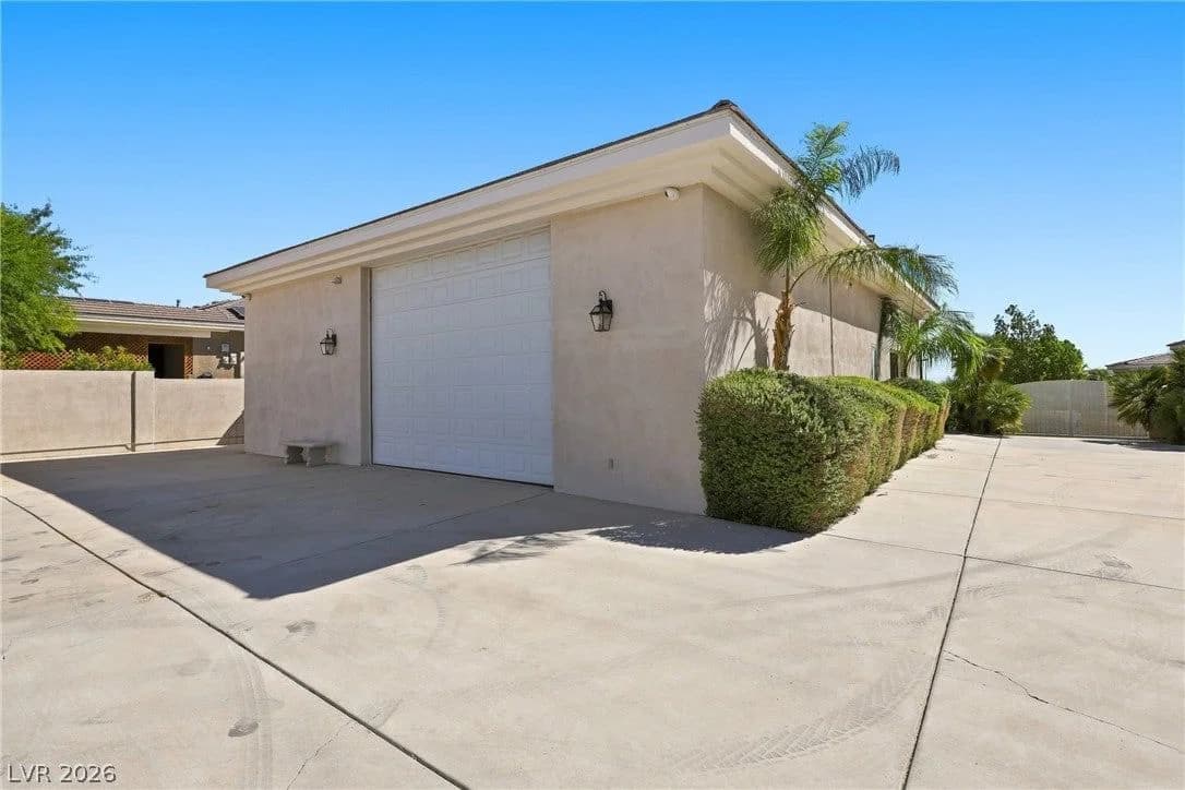 6940 Jensen Street photo 5