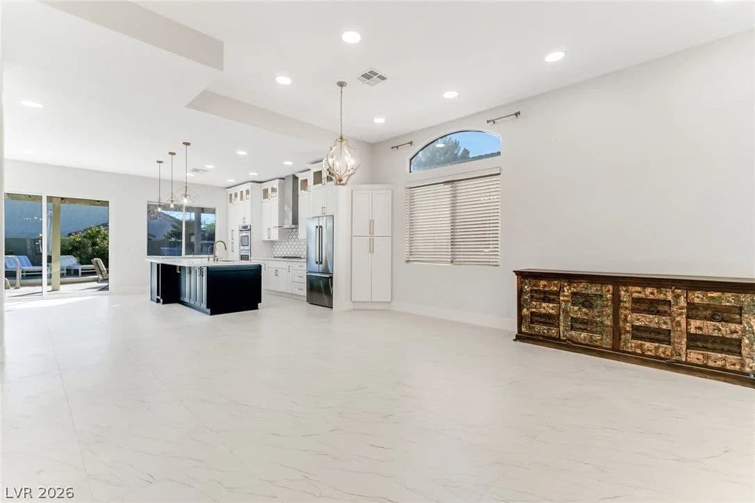 8702 Country Ridge Court photo 4