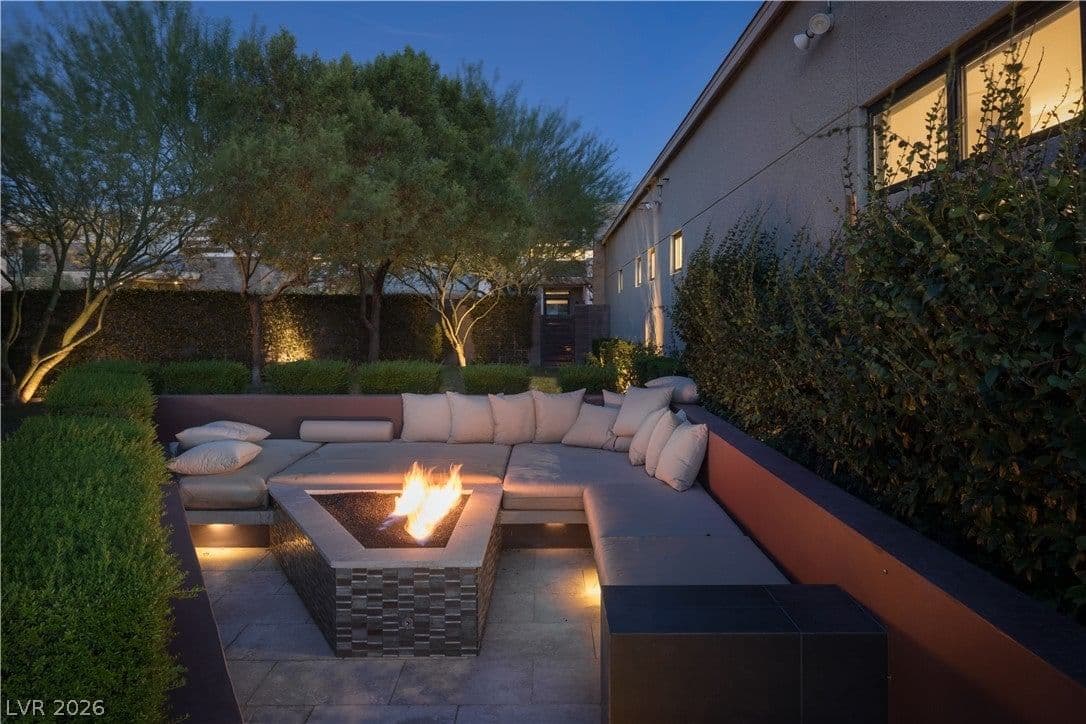 2192 Overlook Canyon Lane photo 4
