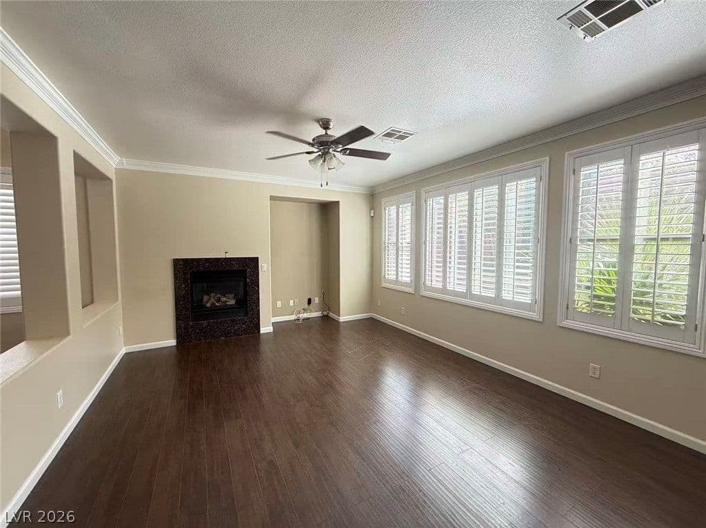 315 Carlisle Crossing Street photo 5