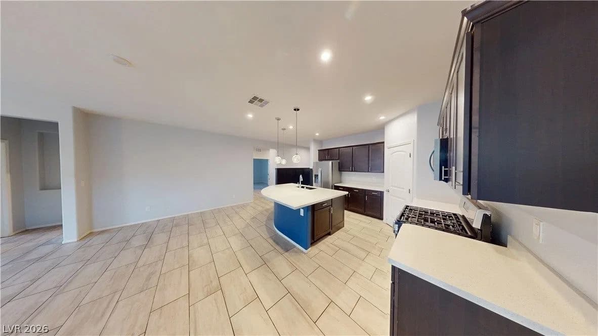 6940 Unicorn Street photo 4