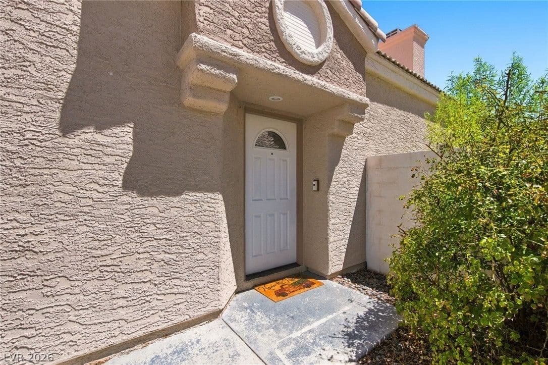 7164 Paradise Bay Drive photo 2