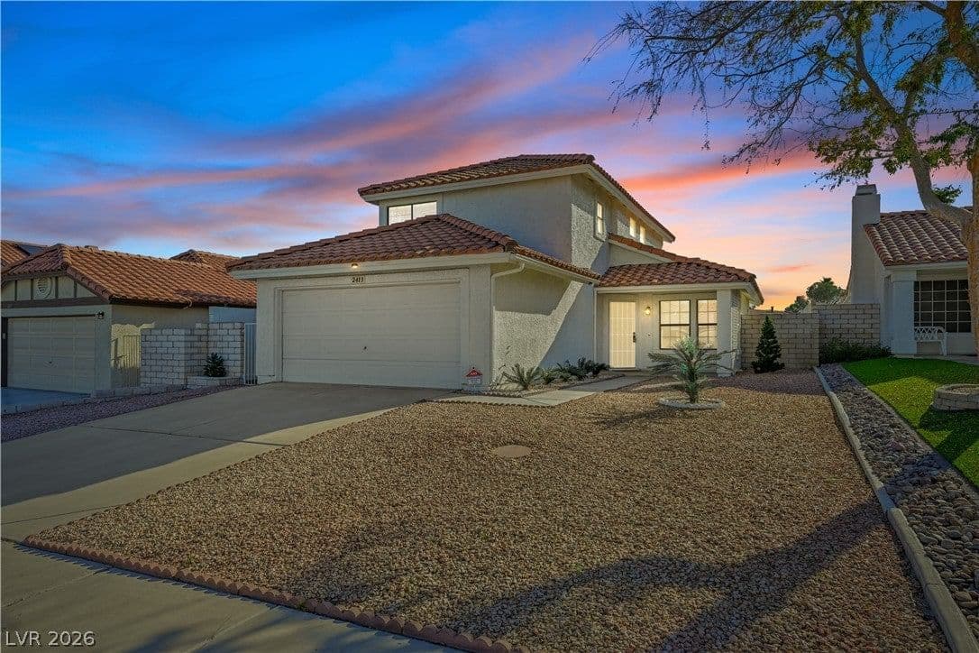 2413 Muirfield Avenue photo 2