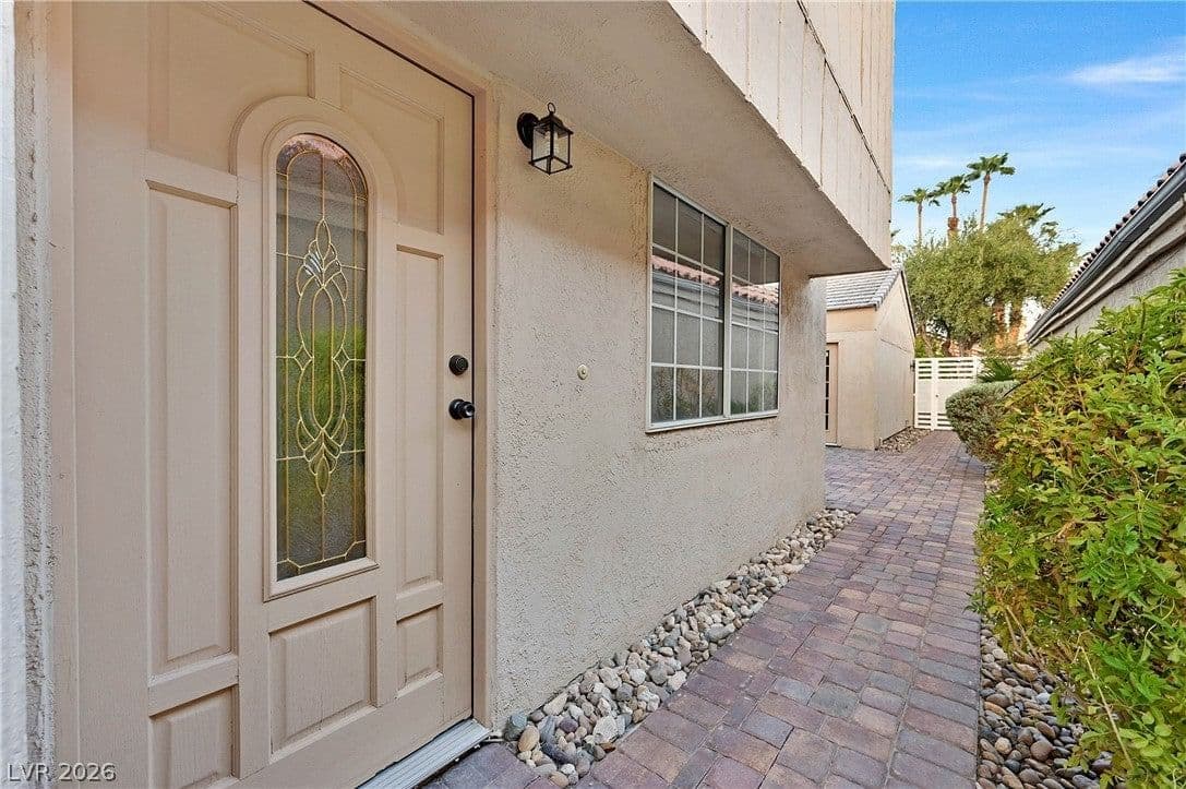 3031 Bel Air Drive photo 3