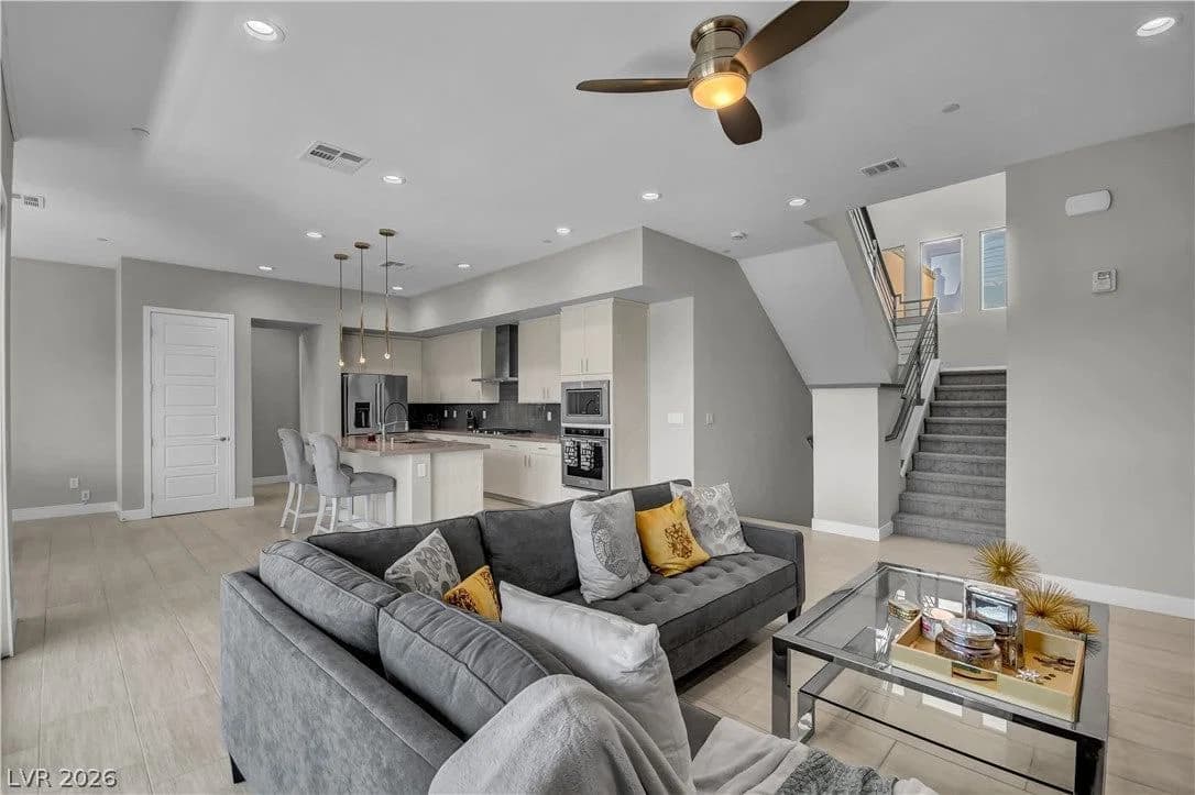 1253 Cloud Tower Street photo 5