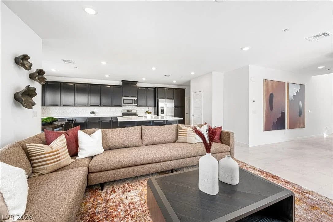 125 Rowan Grove Avenue photo 4