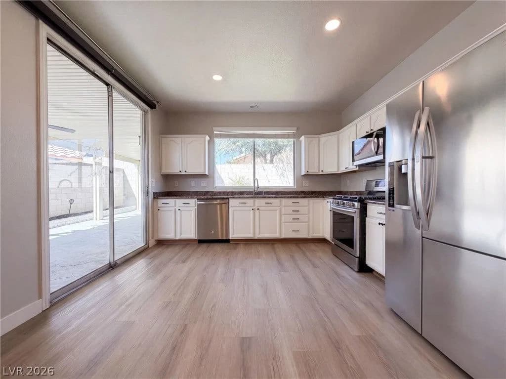 239 Ventana Heights Street photo 2