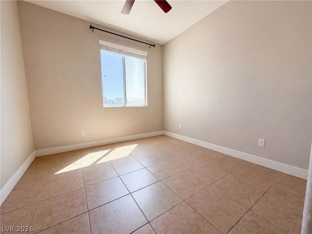 239 Ventana Heights Street photo 4
