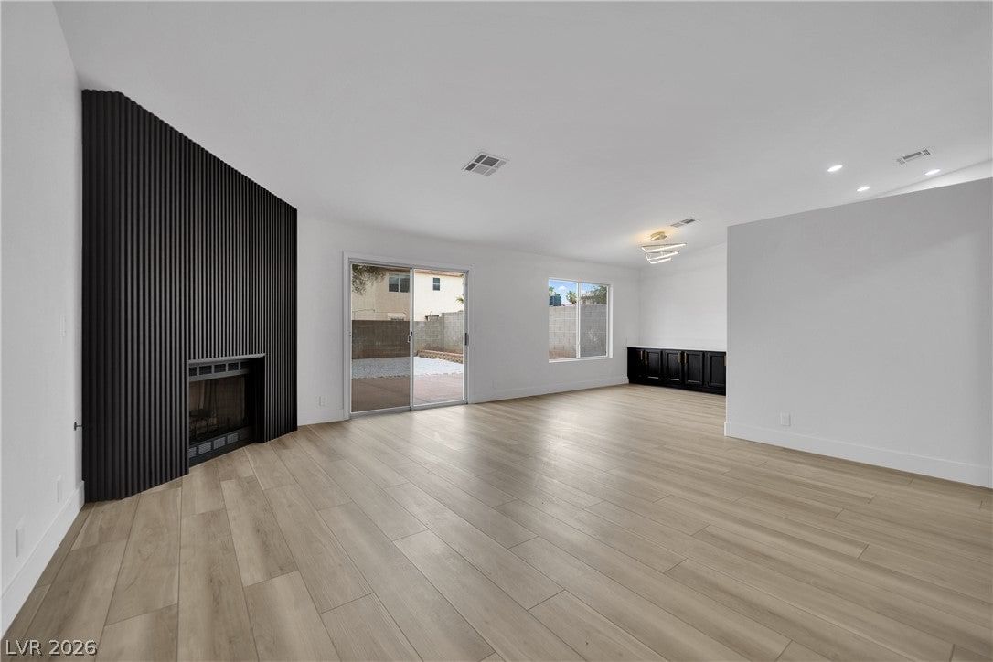 908 Sunnyfield Way photo 2