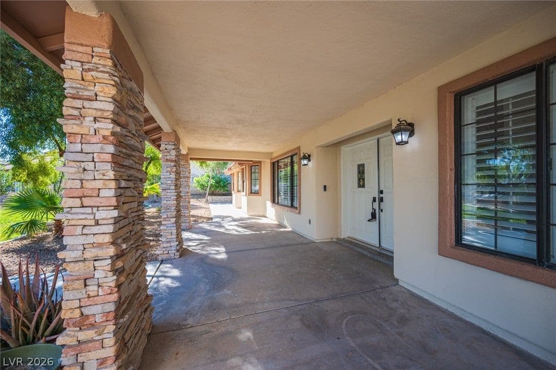7100 King Solomons Court photo 3
