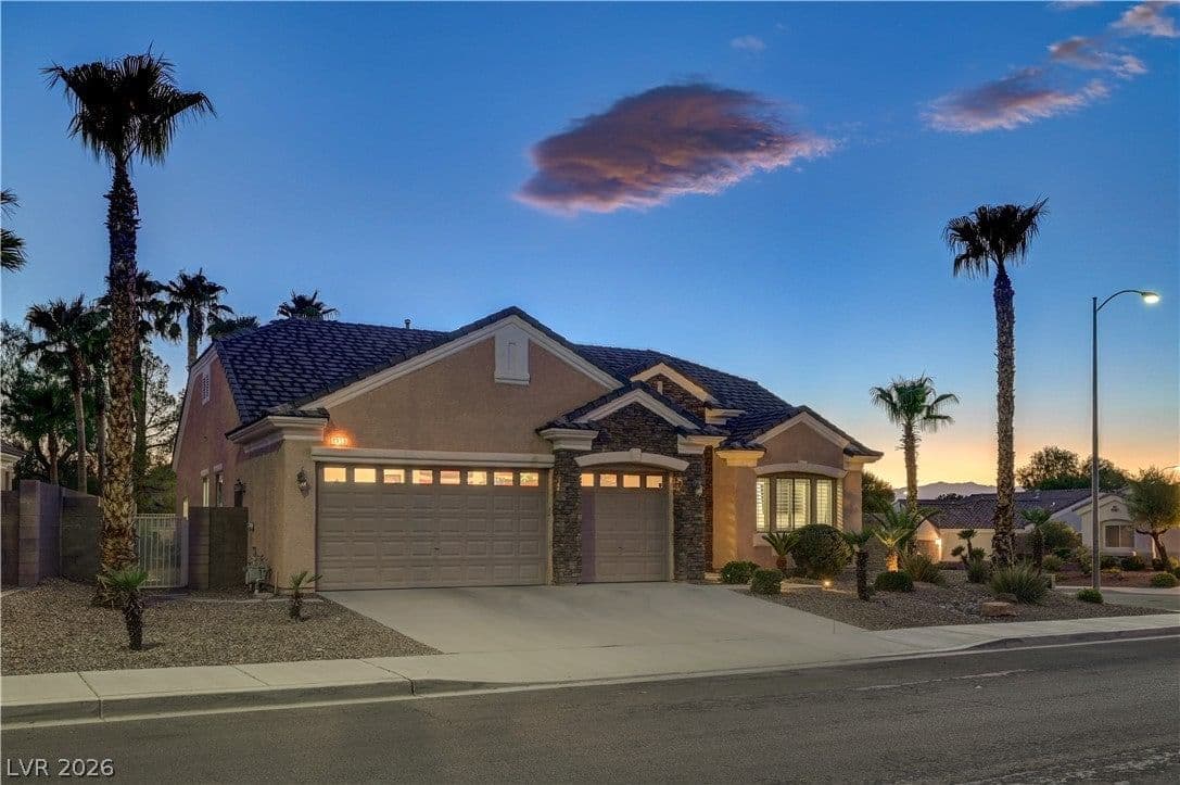1353 Romanesca Drive photo 2