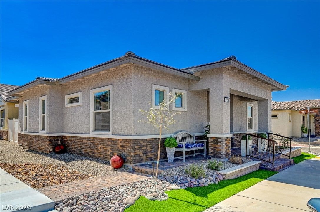 762 Praire Plume Street photo 4