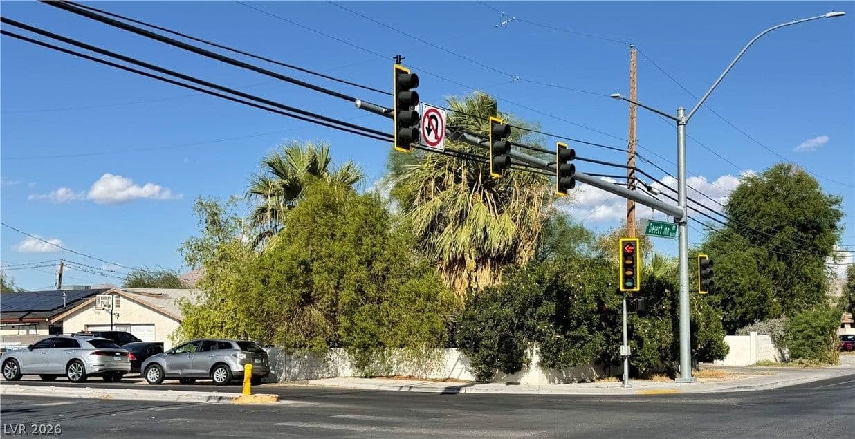 4624 Desert Inn Road photo 4