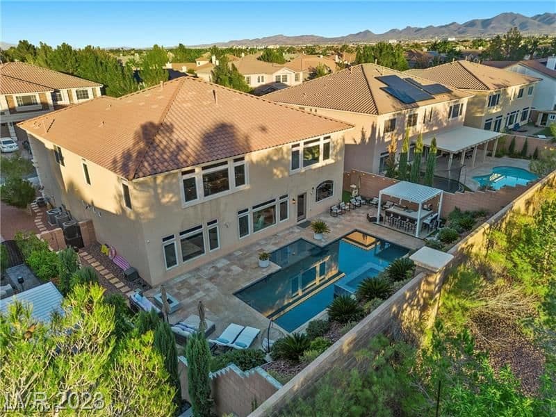 4235 Abernethy Forest Place