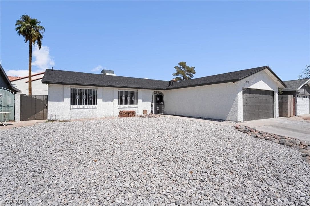 3926 Arizona Avenue photo 2