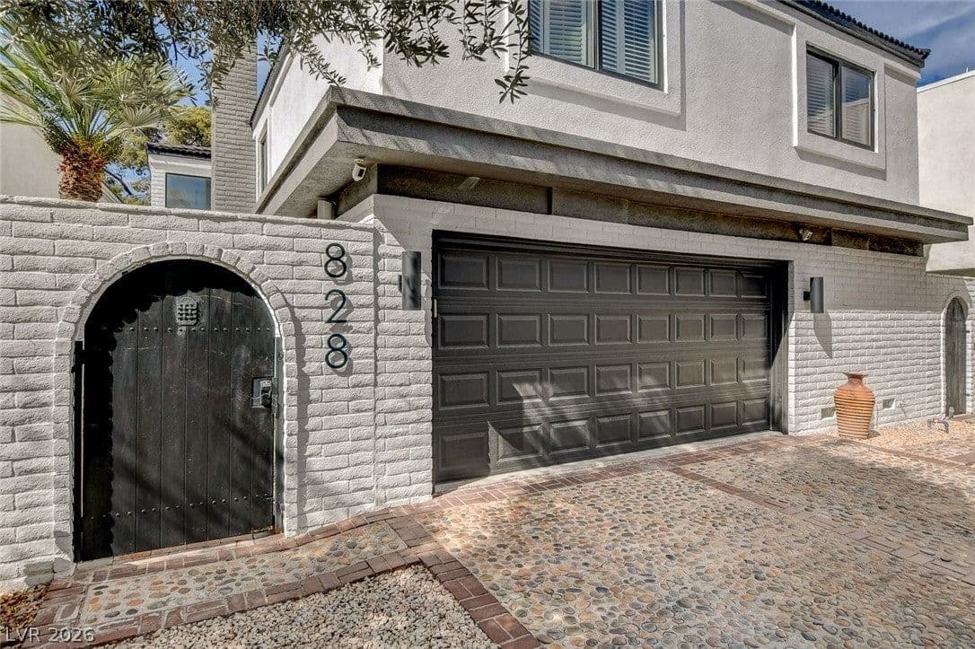 828 Vegas Valley Drive photo 4