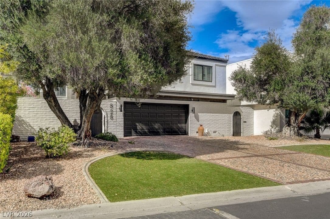 828 Vegas Valley Drive photo 3