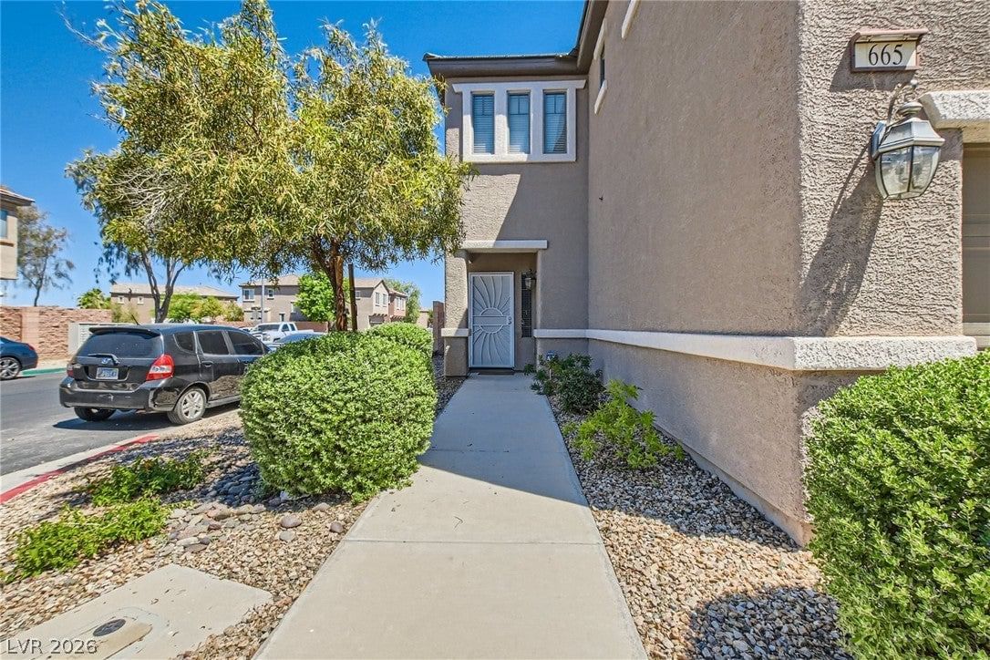 665 Calamus Palm Place photo 5