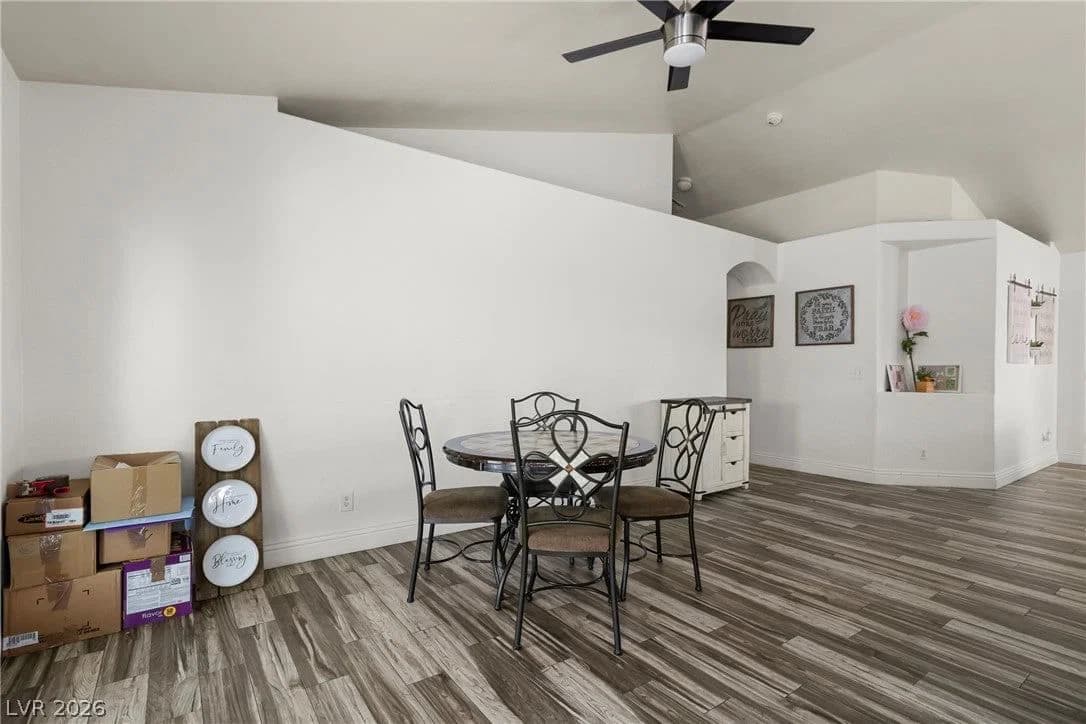 5438 Iberville Street photo 4