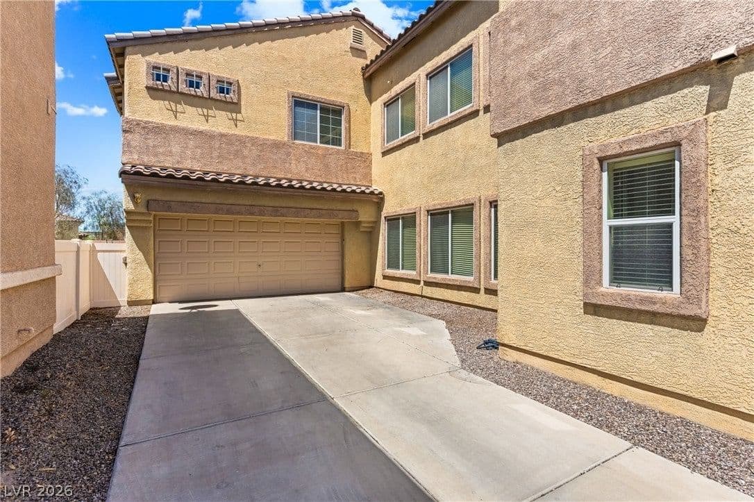 1348 Cedar Berry Court photo 3