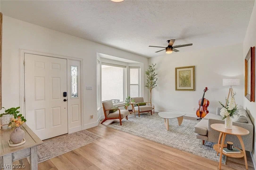 4362 Thistle Street photo 4