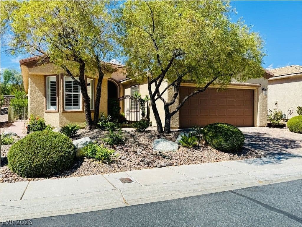 4439 Bella Cascada Street photo 3