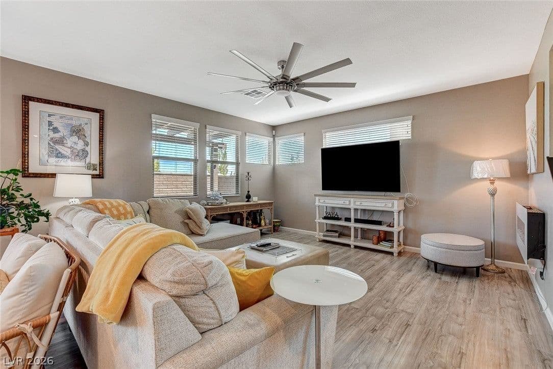 6928 Boulder Canyon Street photo 4
