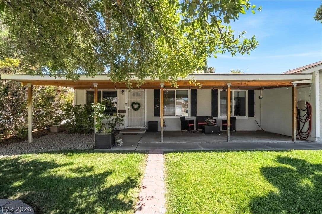1324 Appaloosa Road photo 3