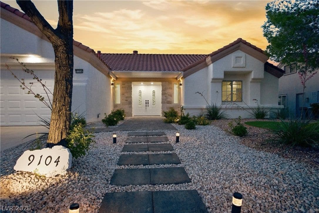 9104 Sundial Drive photo 2