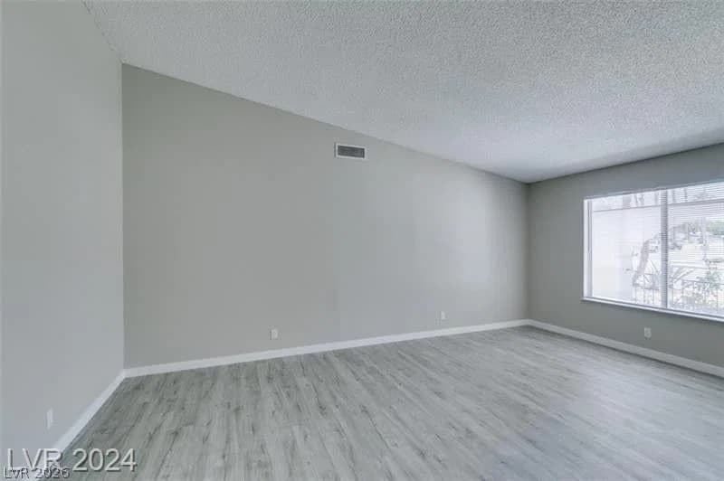 5532 Ramillete Road photo 5
