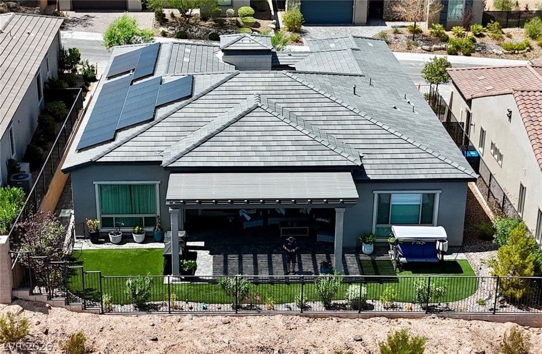 52 Thorn Creek Street photo 4