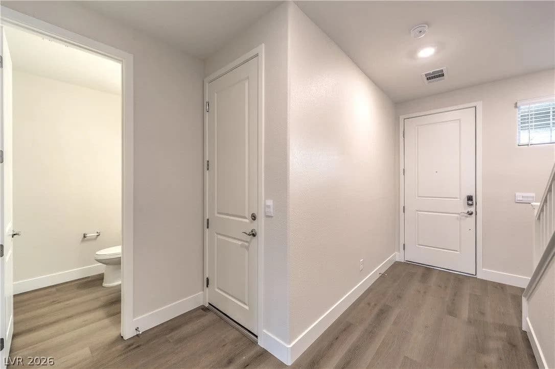 1214 Kaylis Cove Place photo 5