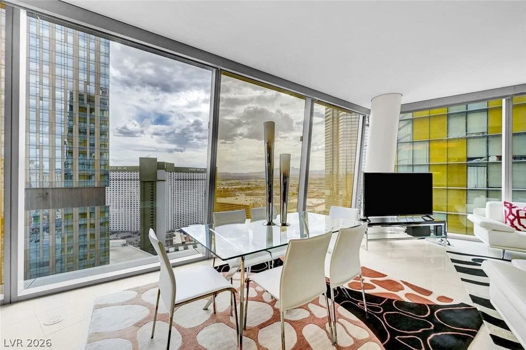 3722 Las Vegas Boulevard photo 2