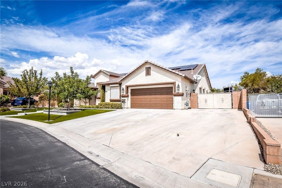 8512 Stardance Avenue photo 3