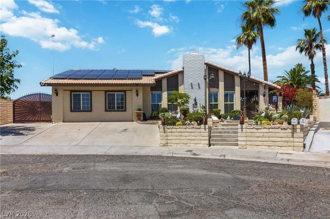 4358 Hobbs Drive photo 2