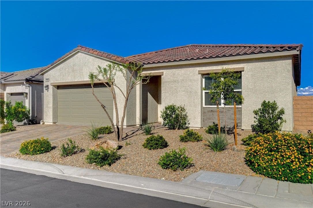 9006 Coastal Oaks Street photo 2