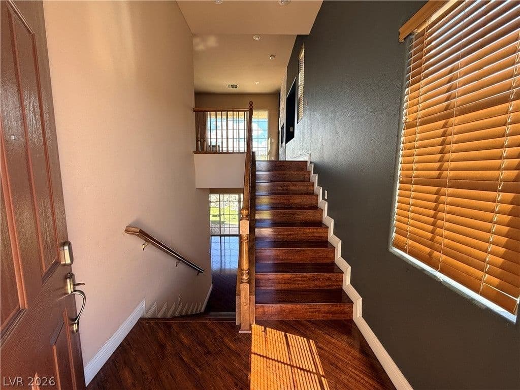 2476 Autumn Chase Lane photo 3