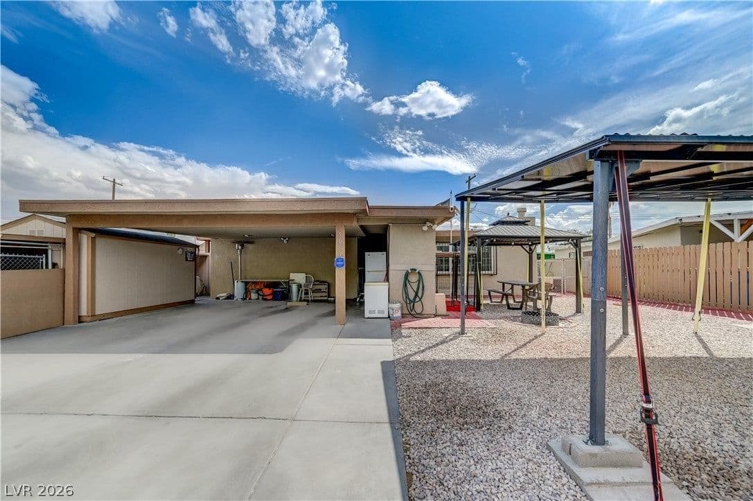 5093 Sun Valley Drive photo 5