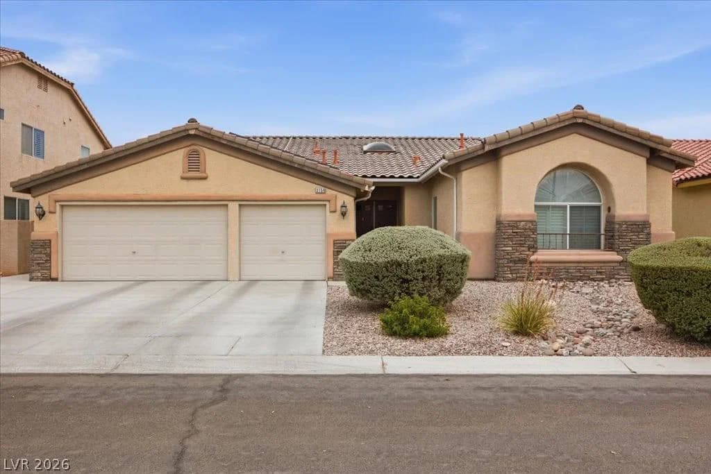 3154 Surf Spray Street