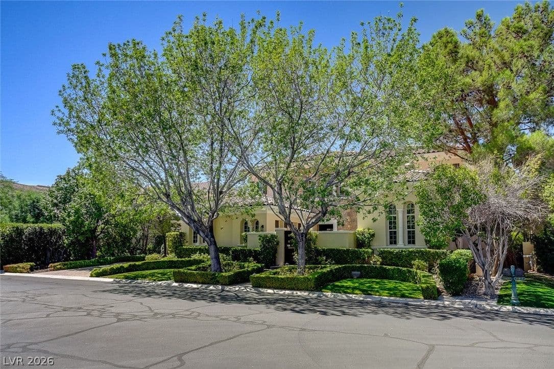 11827 Oakland Hills Drive photo 2