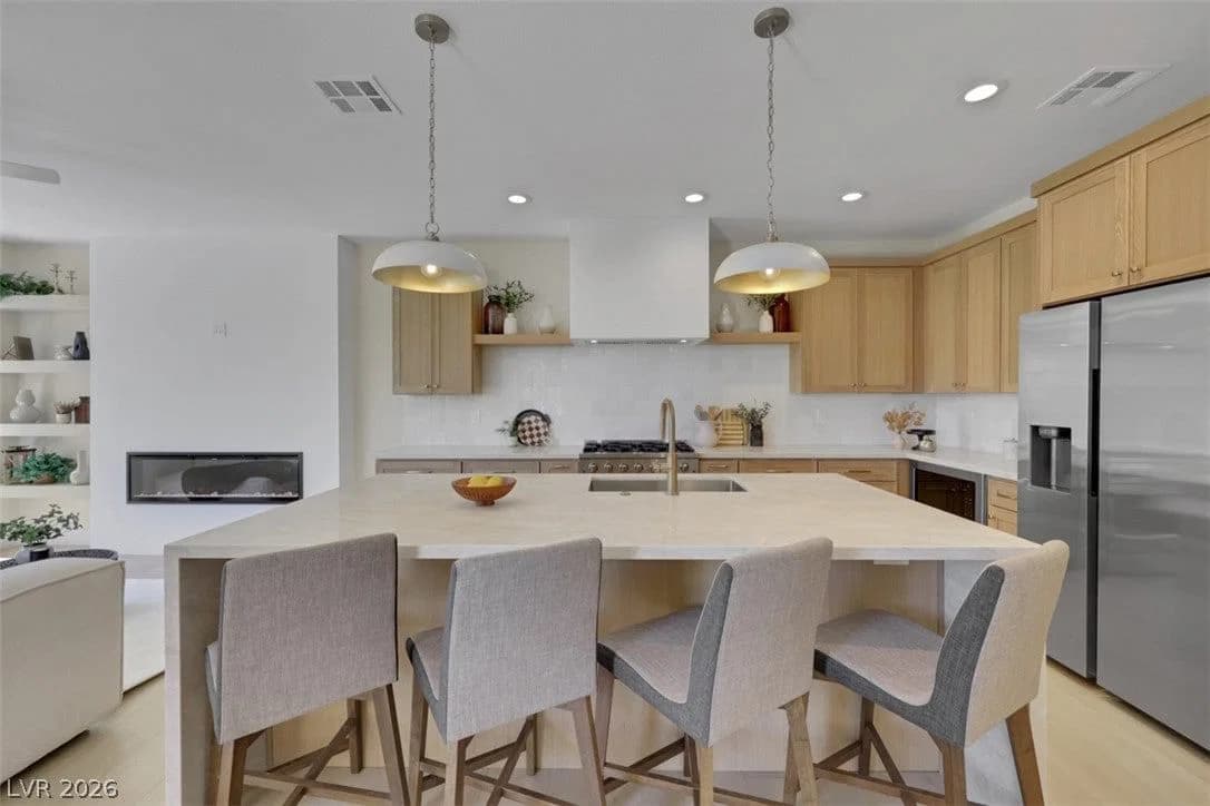 10551 Mandarino Avenue photo 2