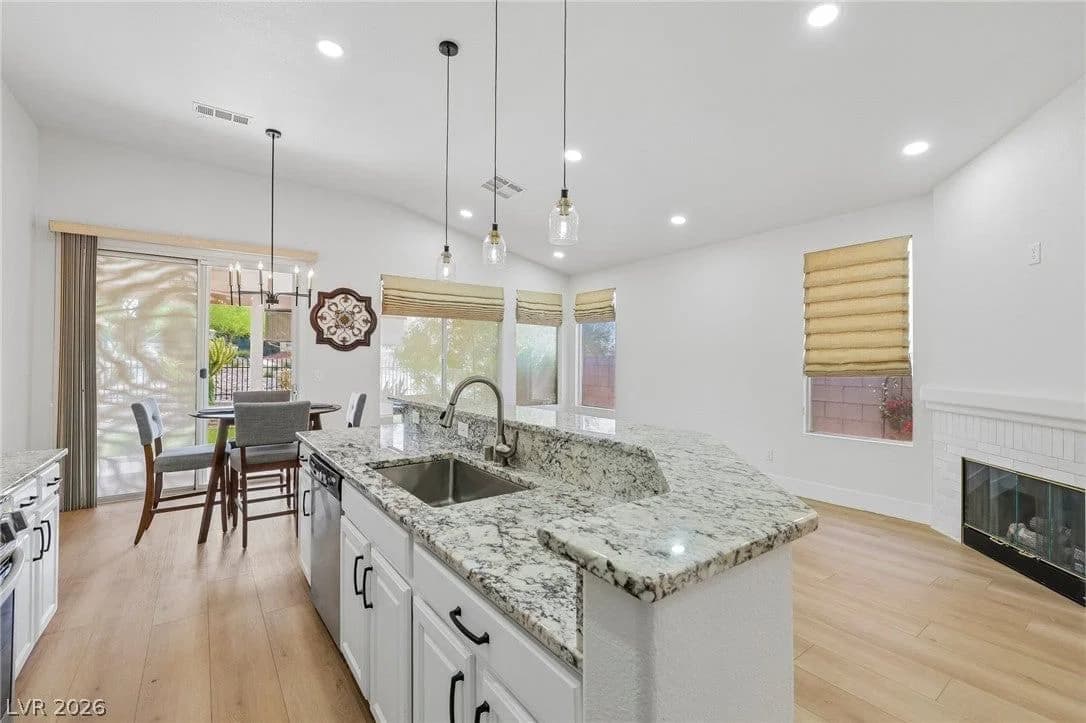 3027 Panorama Ridge Drive photo 2