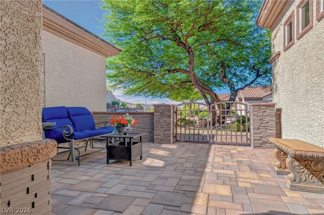 2856 Forest Grove Drive photo 5
