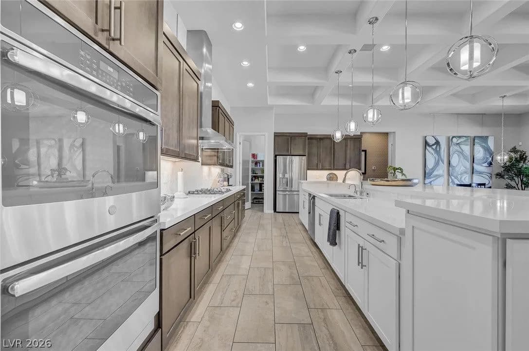 6200 Carol Butte Court photo 4